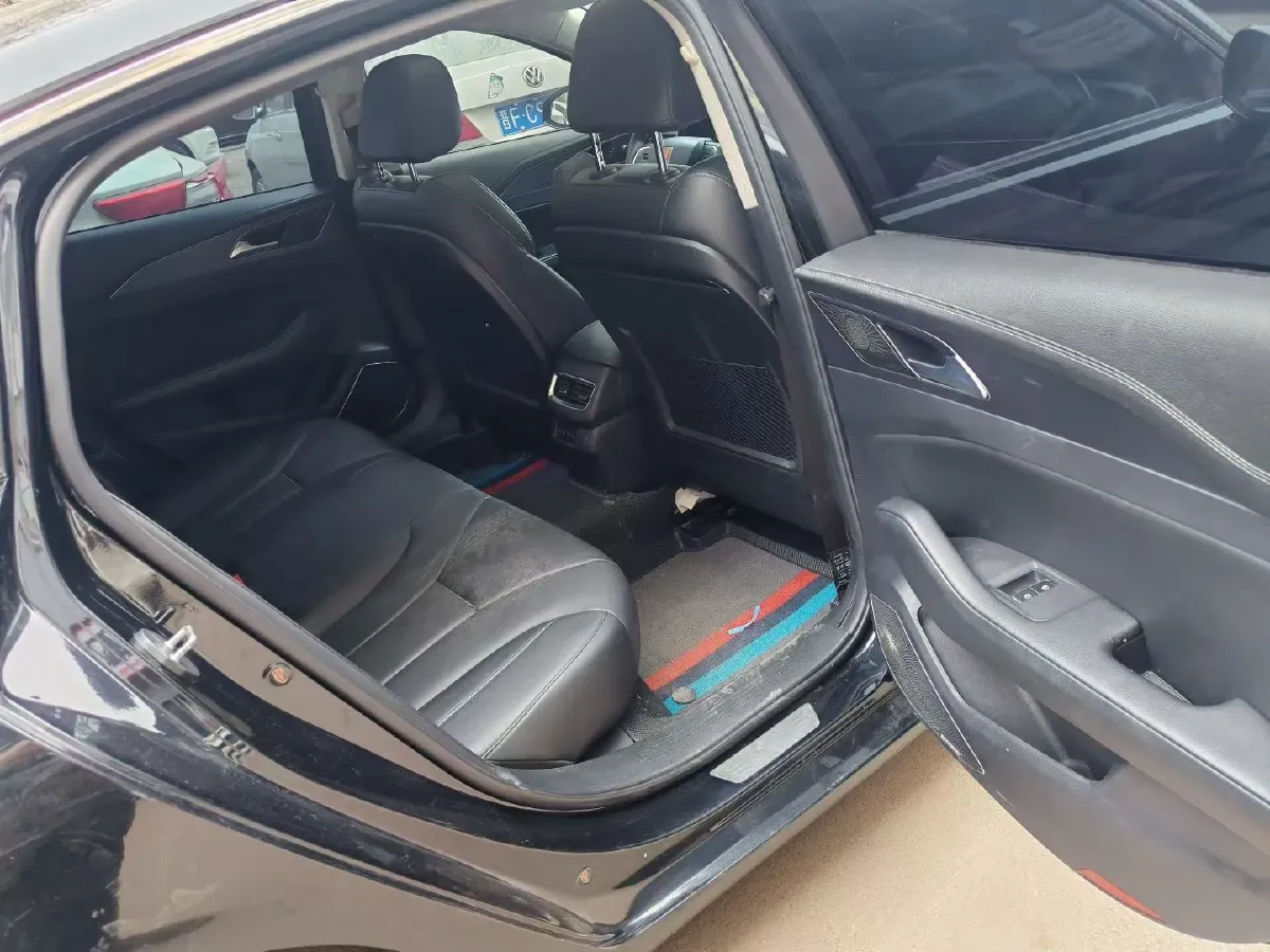 2020 HongQi H5 1.8T 197HP L4 6AT,autocango,china used car exporter,china ev exporter,chinese used car exporter,chinese used ev exporter