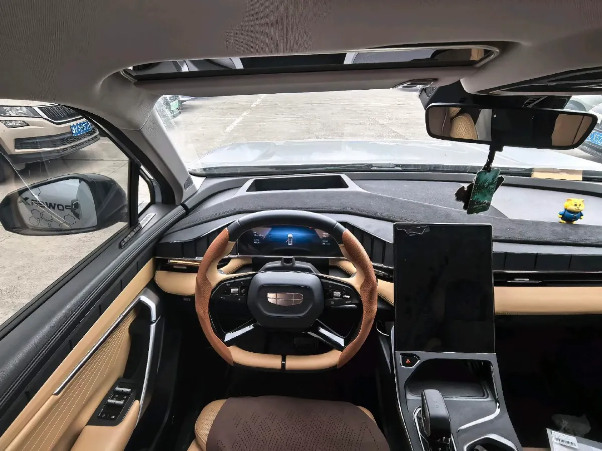 2023 Geely StarRay 2.0T 218HP L4 7DCT,autocango,china used car exporter,china ev exporter,chinese used car exporter,chinese used ev exporter