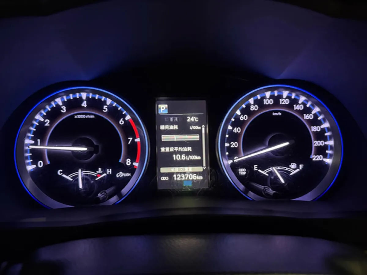 2018 Toyota Highlander 2.0T 220HP L4 6AT,autocango,china used car exporter,china ev exporter,chinese used car exporter,chinese used ev exporter