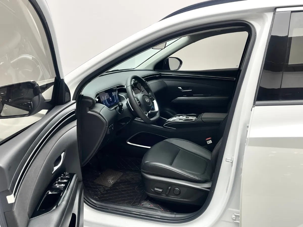 2023 Hyundai Tucson 1.5T 200HP L4 8AT,autocango,china used car exporter,china ev exporter,chinese used car exporter,chinese used ev exporter