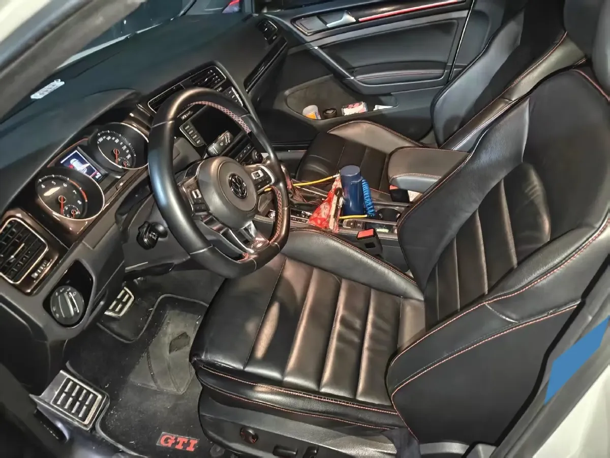 2016 Volkswagen GolfGTI 2.0T 220HP L4 7DCT,autocango,china used car exporter,china ev exporter,chinese used car exporter,chinese used ev exporter