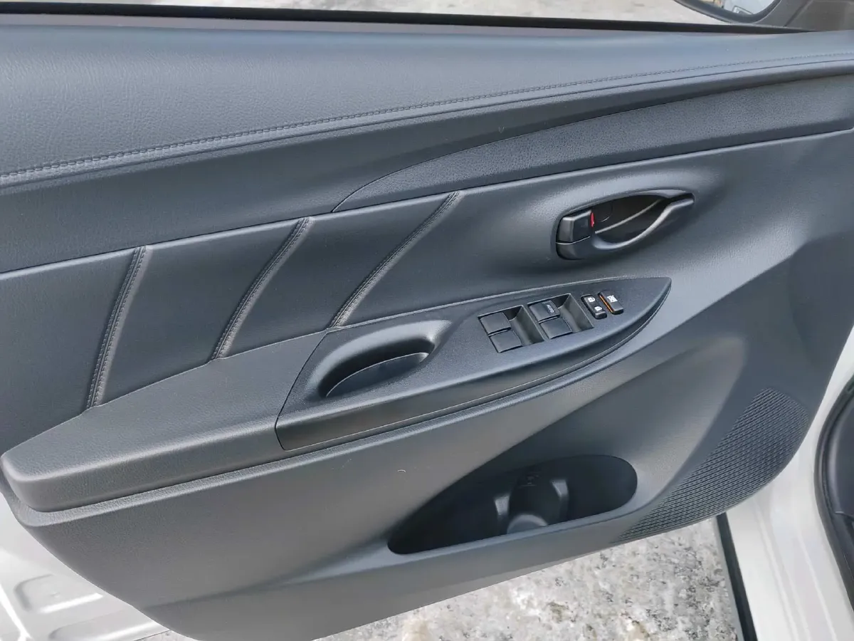 2022 Toyota Yaris L 1.5L 112HP L4 CVT,autocango,china used car exporter,china ev exporter,chinese used car exporter,chinese used ev exporter