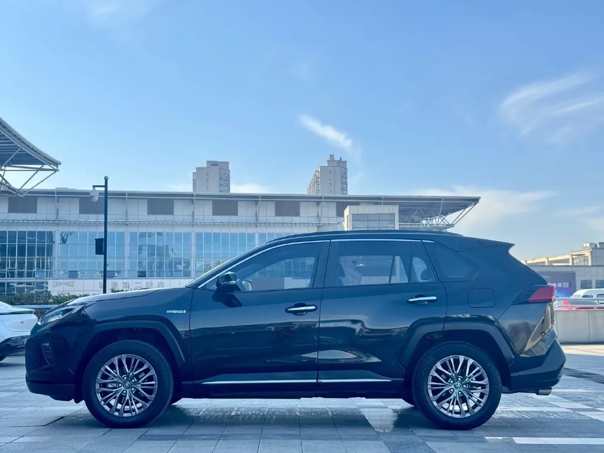 2023 Toyota Wildlander 2.5L 178HP L4 E-CVT Hybrid,autocango,china used car exporter,china ev exporter,chinese used car exporter,chinese used ev exporter