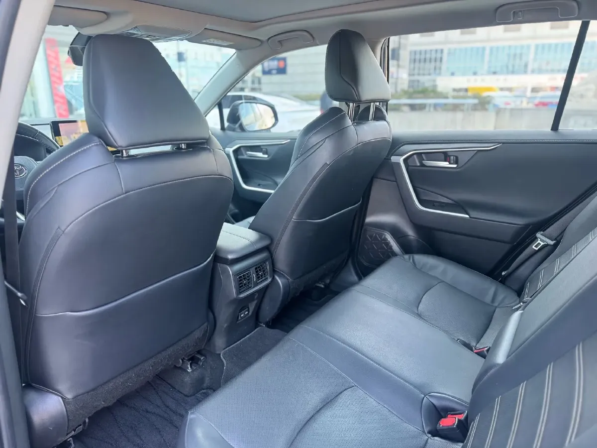 2023 Toyota Wildlander 2.5L 178HP L4 E-CVT Hybrid,autocango,china used car exporter,china ev exporter,chinese used car exporter,chinese used ev exporter