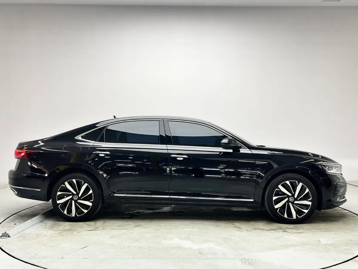 2023 Volkswagen Passat 2.0T 186HP L4 7DCT,autocango,china used car exporter,china ev exporter,chinese used car exporter,chinese used ev exporter
