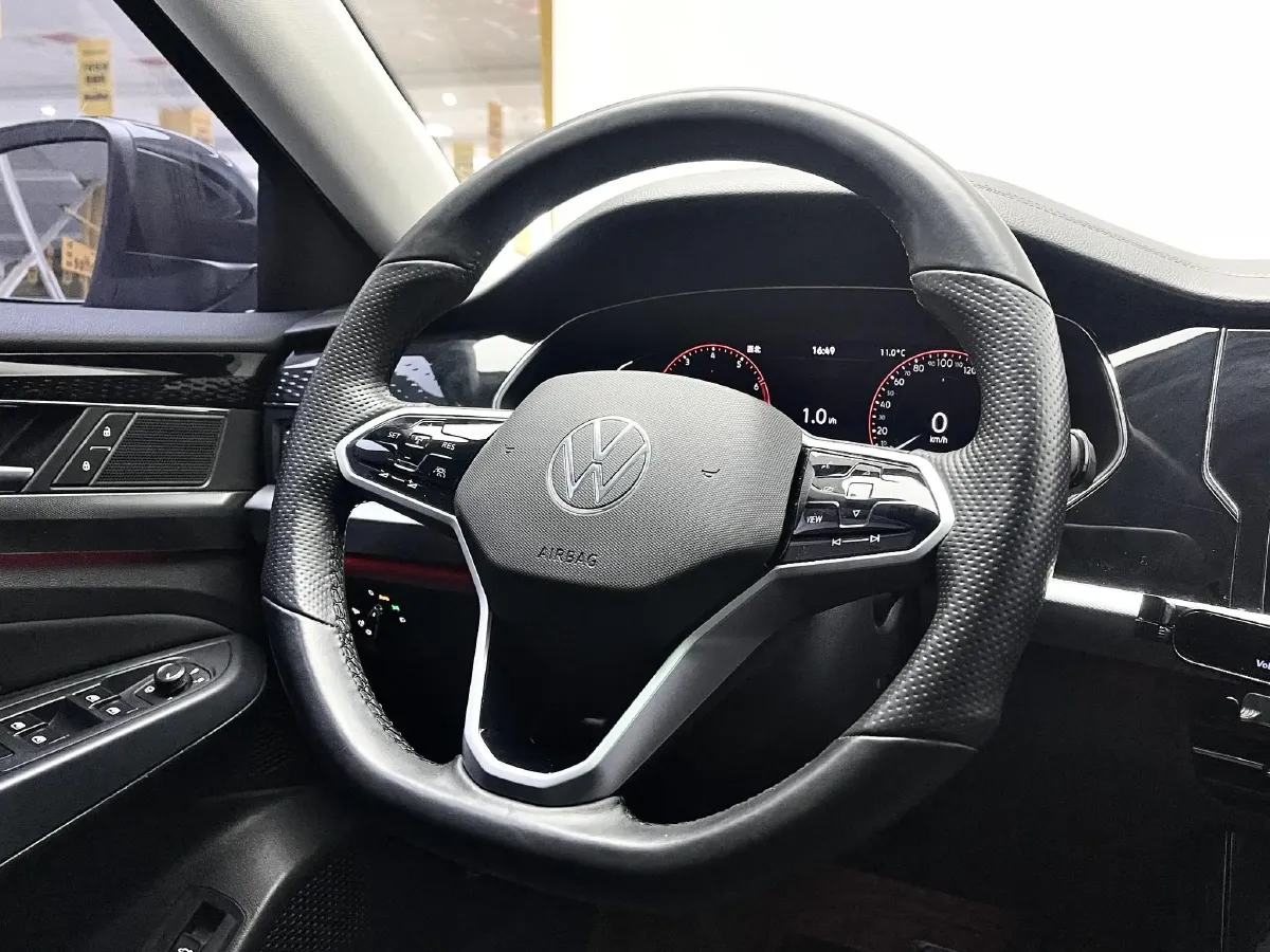 2023 Volkswagen Passat 2.0T 186HP L4 7DCT,autocango,china used car exporter,china ev exporter,chinese used car exporter,chinese used ev exporter