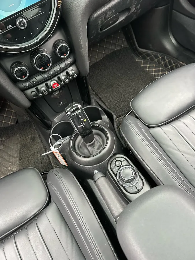 2022 MINI MINI 2.0T 192HP L4 7DCT,autocango,china used car exporter,china ev exporter,chinese used car exporter,chinese used ev exporter