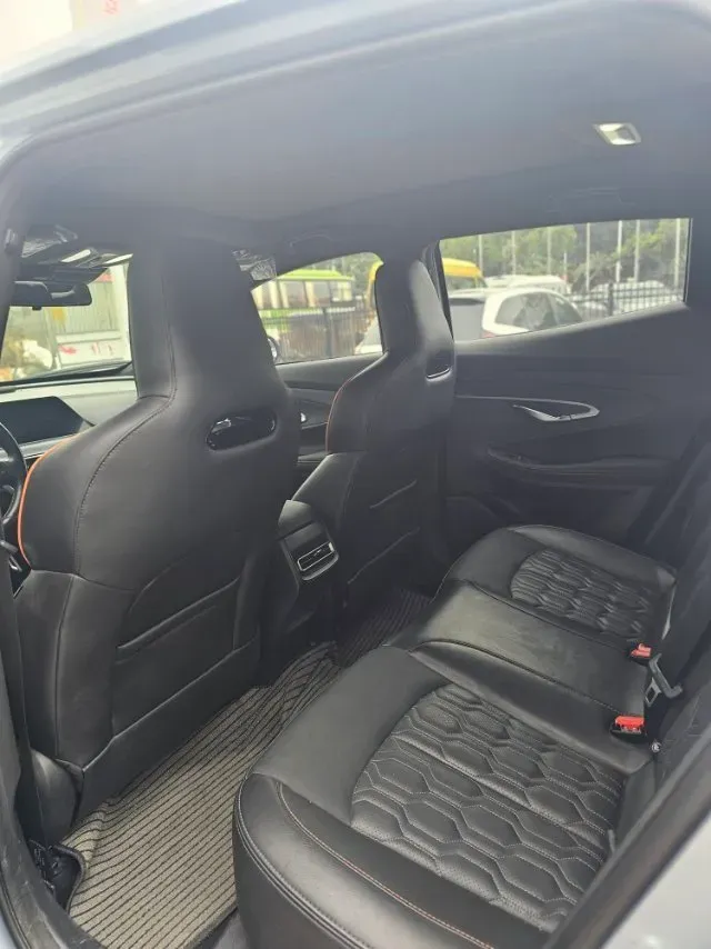 2022 ChangAn UNI-T 1.5T 188HP L4 7DCT,autocango,china used car exporter,china ev exporter,chinese used car exporter,chinese used ev exporter