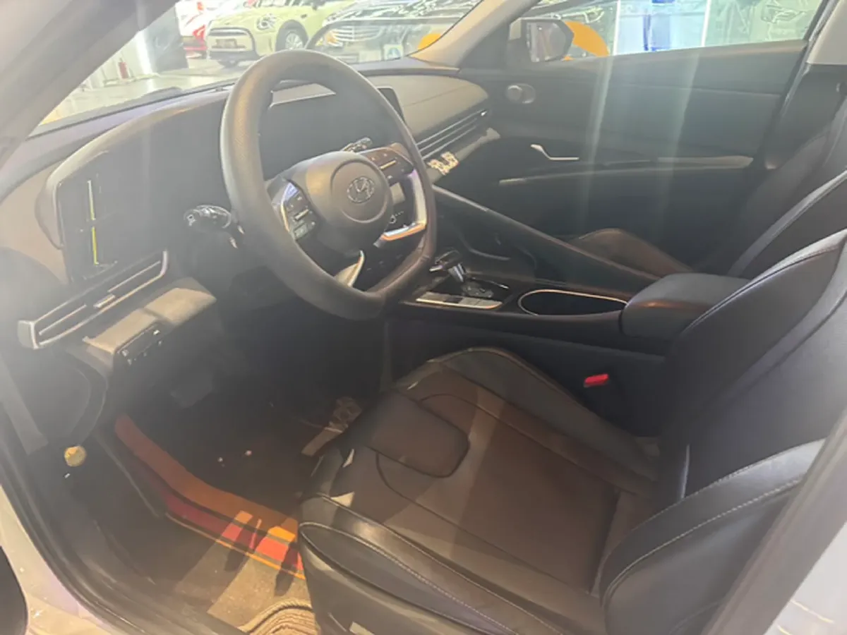 2023 Hyundai Elantra 1.5L 115HP L4 CVT,autocango,china used car exporter,china ev exporter,chinese used car exporter,chinese used ev exporter