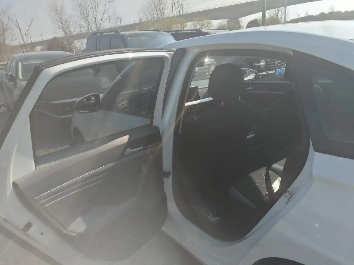 2023 Volkswagen Lavida 1.5L 113HP L4 6AT,autocango,china used car exporter,china ev exporter,chinese used car exporter,chinese used ev exporter