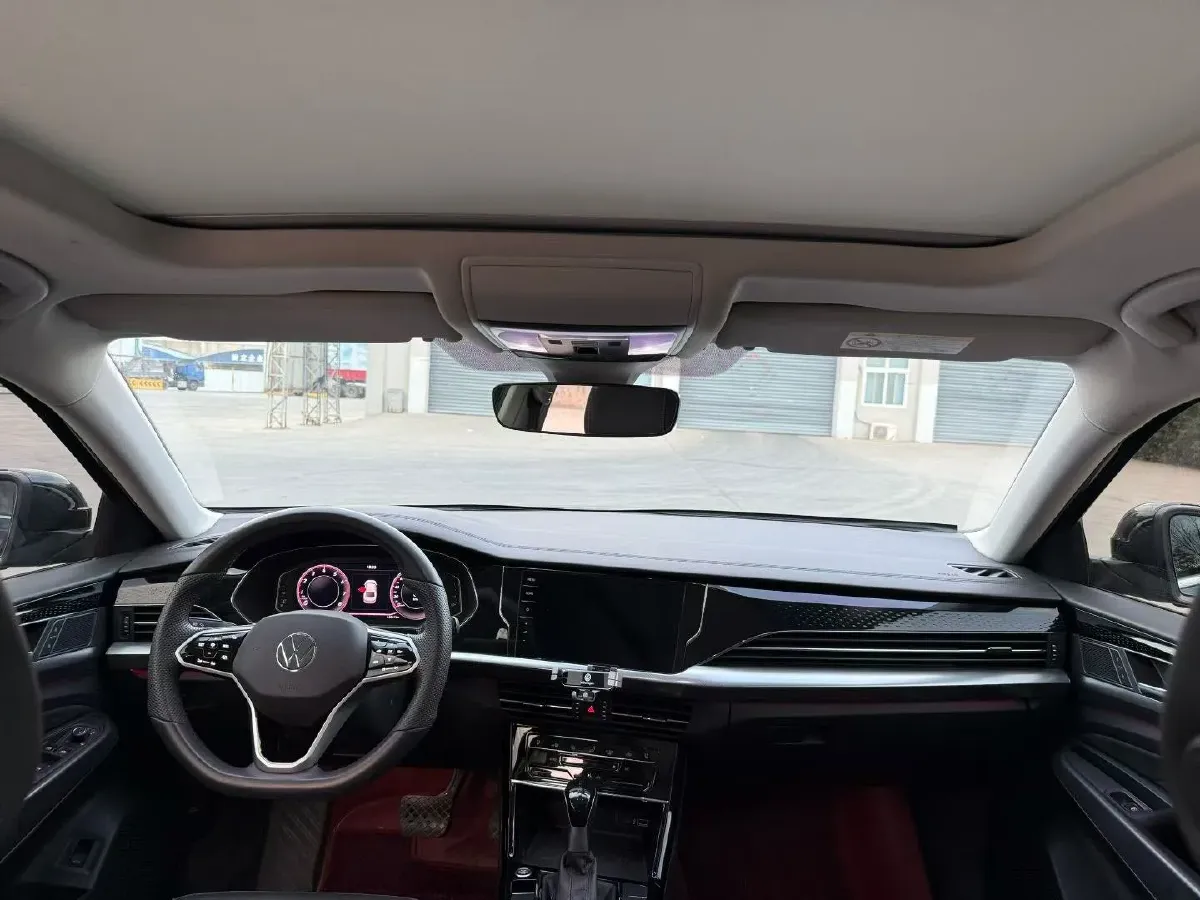 2024 Volkswagen Passat 2.0T 220HP L4 7DCT,autocango,china used car exporter,china ev exporter,chinese used car exporter,chinese used ev exporter