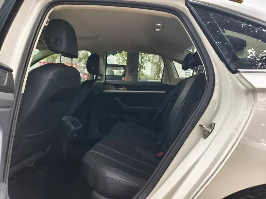 2019 Volkswagen Sagitar 1.2T 116HP L4 7DCT,autocango,china used car exporter,china ev exporter,chinese used car exporter,chinese used ev exporter