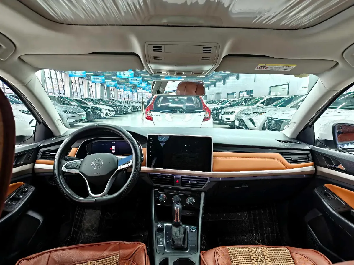 2023 Volkswagen Bora 1.2T 116HP L4 7DCT,autocango,china used car exporter,china ev exporter,chinese used car exporter,chinese used ev exporter