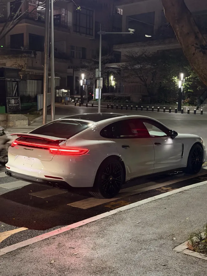 2017 Porsche Panamera 2.9T 330HP V6 8DCT PHEV,autocango,china used car exporter,china ev exporter,chinese used car exporter,chinese used ev exporter