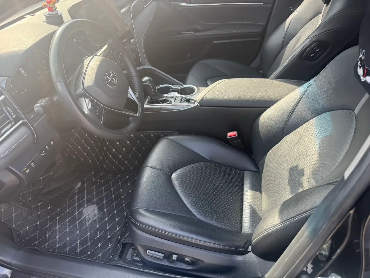 2022 Toyota Camry 2.5L 209HP L4 8AT,autocango,china used car exporter,china ev exporter,chinese used car exporter,chinese used ev exporter