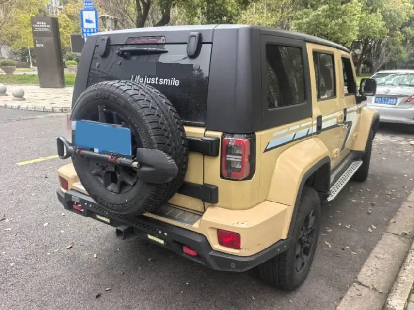 2019 Beijing BJ40 2.3T 231HP L4 6AT,autocango,china used car exporter,china ev exporter,chinese used car exporter,chinese used ev exporter