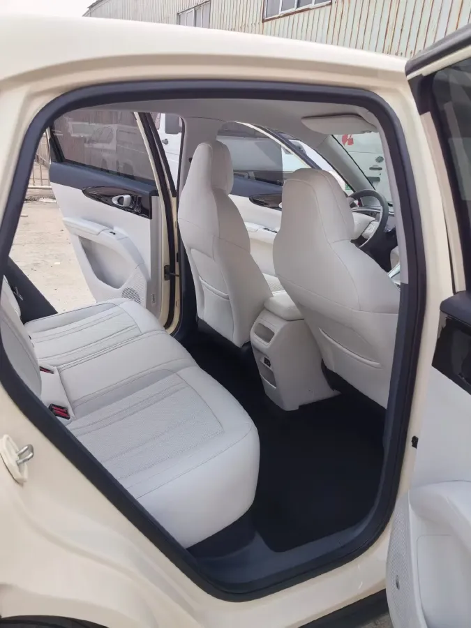 2025 JMC BaoDian 2.0T 218HP L4 8AT,autocango,china used car exporter,china ev exporter,chinese used car exporter,chinese used ev exporter