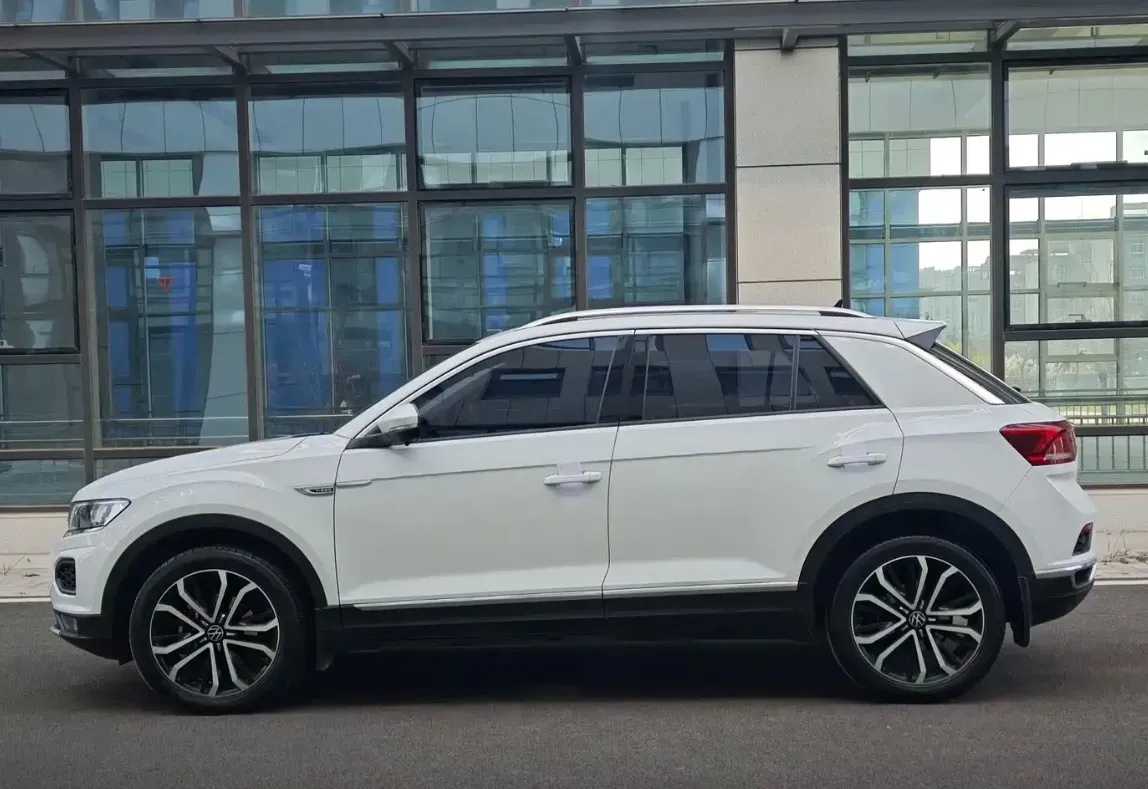 2021 Volkswagen T-Roc 1.4T 150HP L4 7DCT,autocango,china used car exporter,china ev exporter,chinese used car exporter,chinese used ev exporter