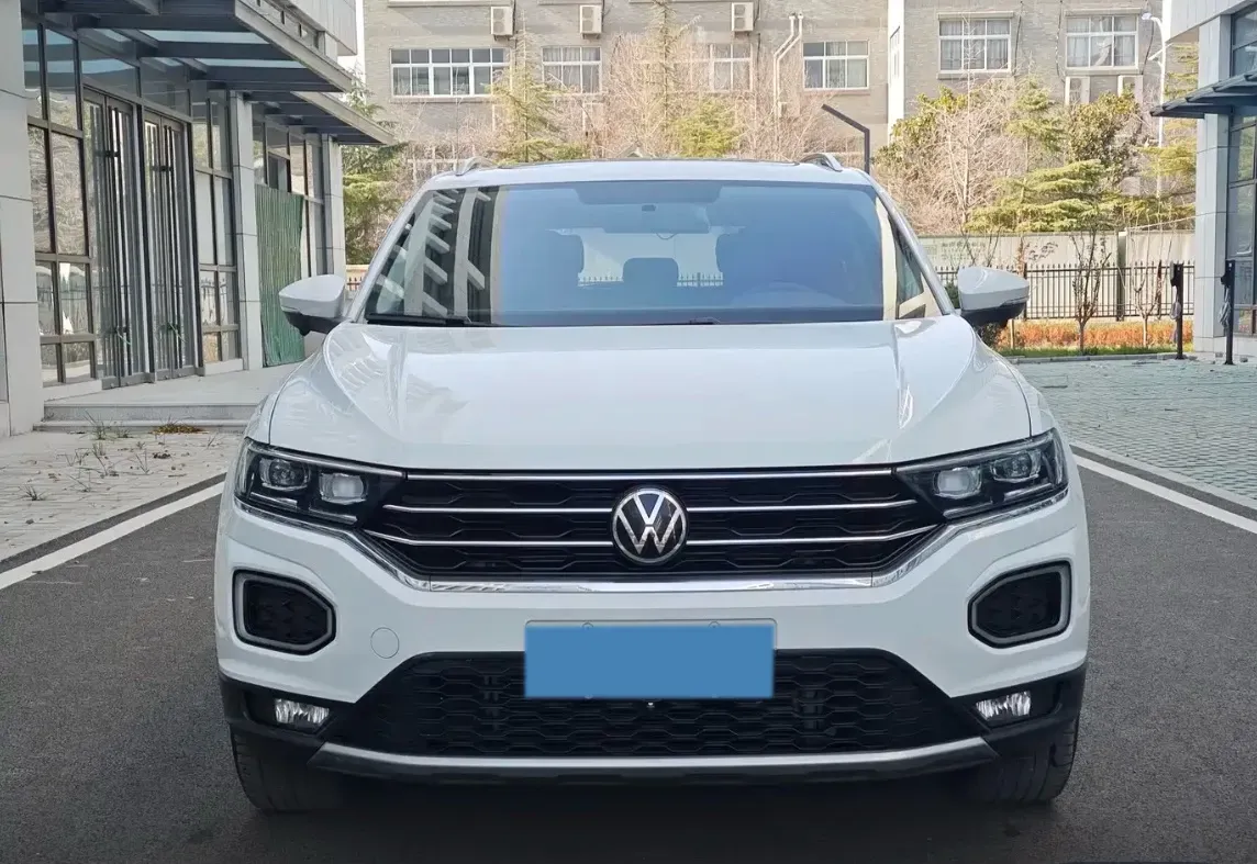 2021 Volkswagen T-Roc 1.4T 150HP L4 7DCT,autocango,china used car exporter,china ev exporter,chinese used car exporter,chinese used ev exporter