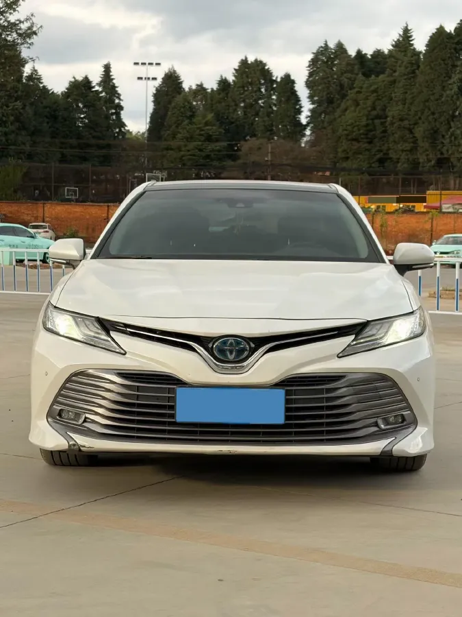 2019 Toyota Camry 2.5L 178HP L4 E-CVT Hybrid,autocango,china used car exporter,china ev exporter,chinese used car exporter,chinese used ev exporter