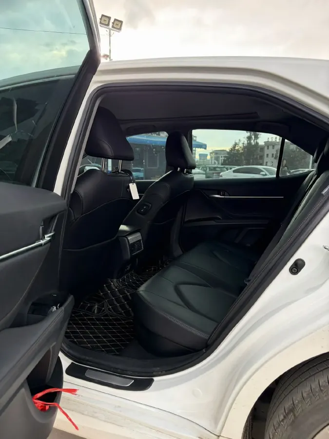 2019 Toyota Camry 2.5L 178HP L4 E-CVT Hybrid,autocango,china used car exporter,china ev exporter,chinese used car exporter,chinese used ev exporter