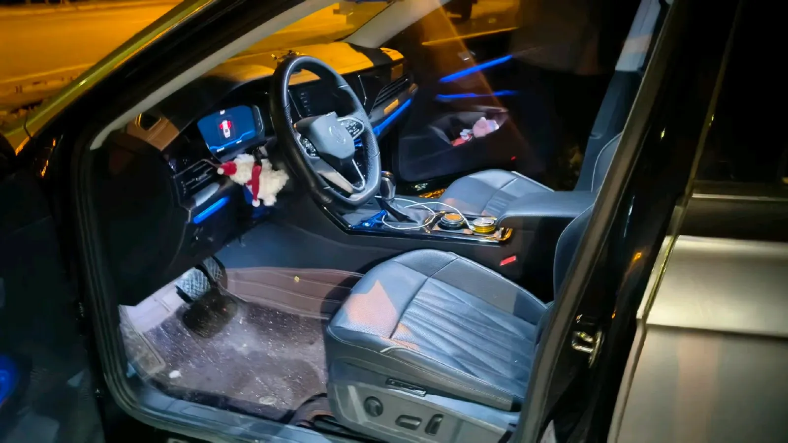 2022 Xpeng P7 BEV 60.2KWH,autocango,china used car exporter,china ev exporter,chinese used car exporter,chinese used ev exporter