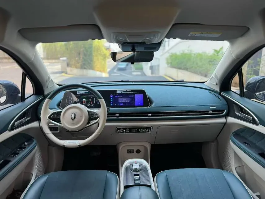 2022 ChangAn Oshan X7 Plus 1.5T 188HP L4 7DCT,autocango,china used car exporter,china ev exporter,chinese used car exporter,chinese used ev exporter