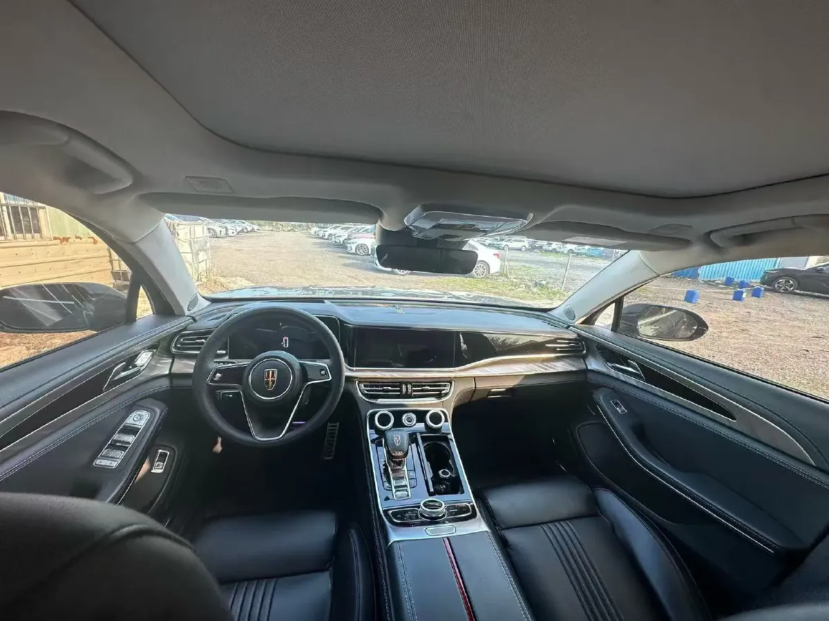 2020 HongQi H9 2.0T 252HP L4 7DCT,autocango,china used car exporter,china ev exporter,chinese used car exporter,chinese used ev exporter