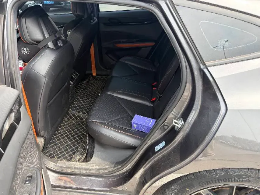 2022 ChangAn UNI-V 1.5T 188HP L4 7DCT,autocango,china used car exporter,china ev exporter,chinese used car exporter,chinese used ev exporter