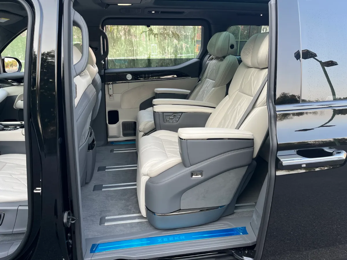 2024 Zeekr 009 BEV 108KWH,autocango,china used car exporter,china ev exporter,chinese used car exporter,chinese used ev exporter