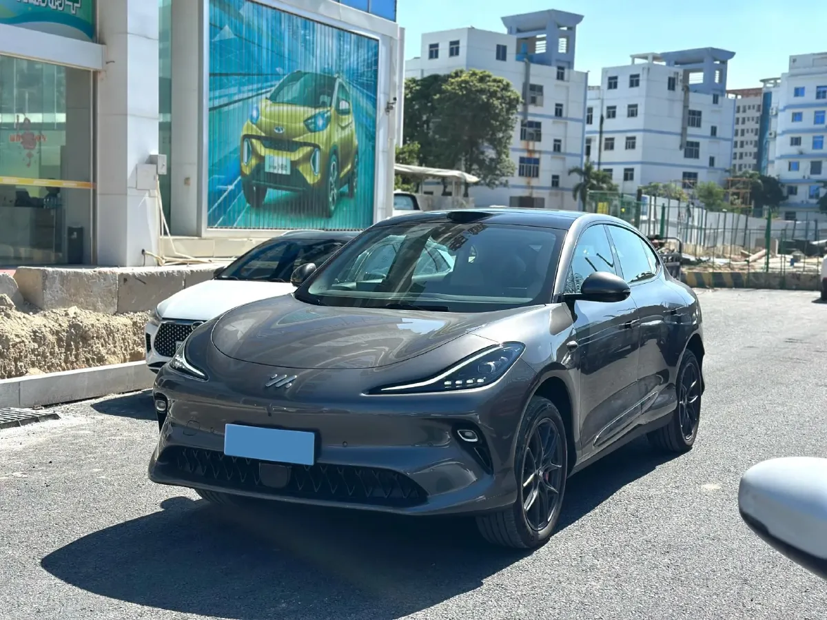 2025 IM LS6 BEV 75KWH,autocango,china used car exporter,china ev exporter,chinese used car exporter,chinese used ev exporter