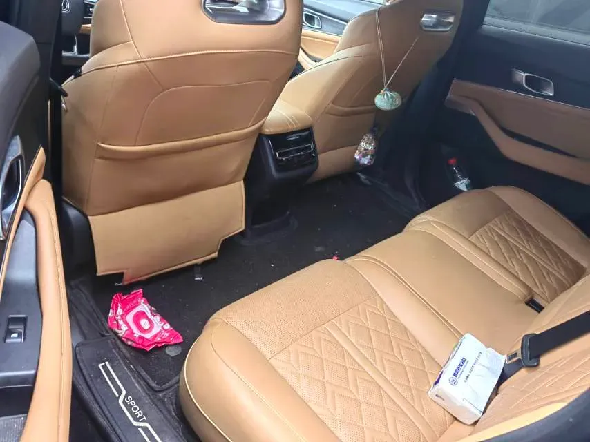 2021 ChangAn UNI-K 2.0T 233HP L4 8AT,autocango,china used car exporter,china ev exporter,chinese used car exporter,chinese used ev exporter