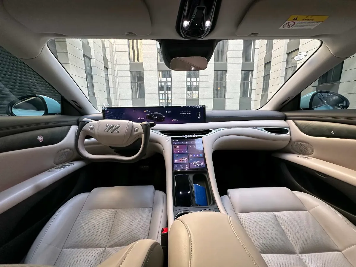 2024 IM L6 BEV 75KWH,autocango,china used car exporter,china ev exporter,chinese used car exporter,chinese used ev exporter