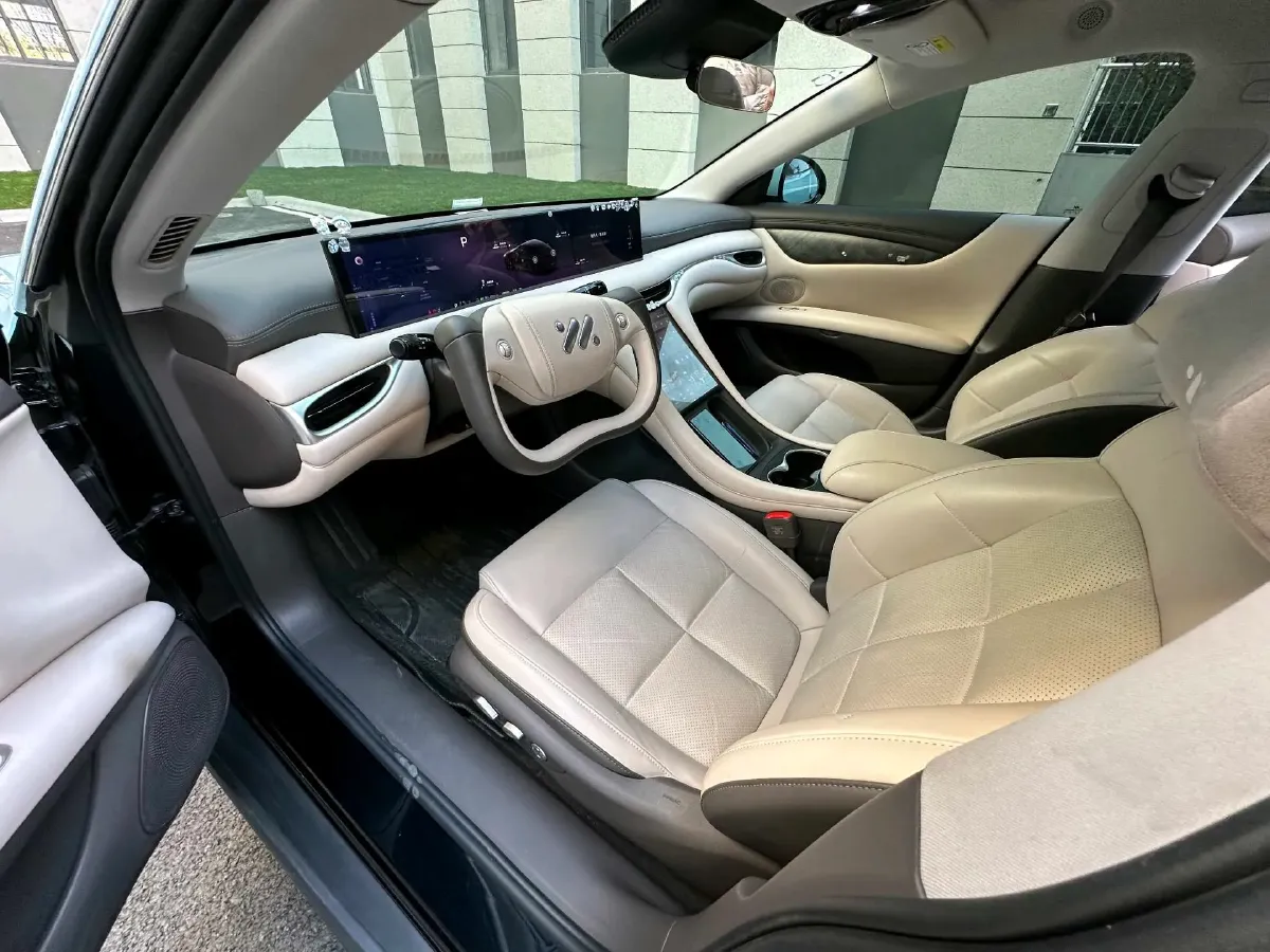 2024 IM L6 BEV 75KWH,autocango,china used car exporter,china ev exporter,chinese used car exporter,chinese used ev exporter