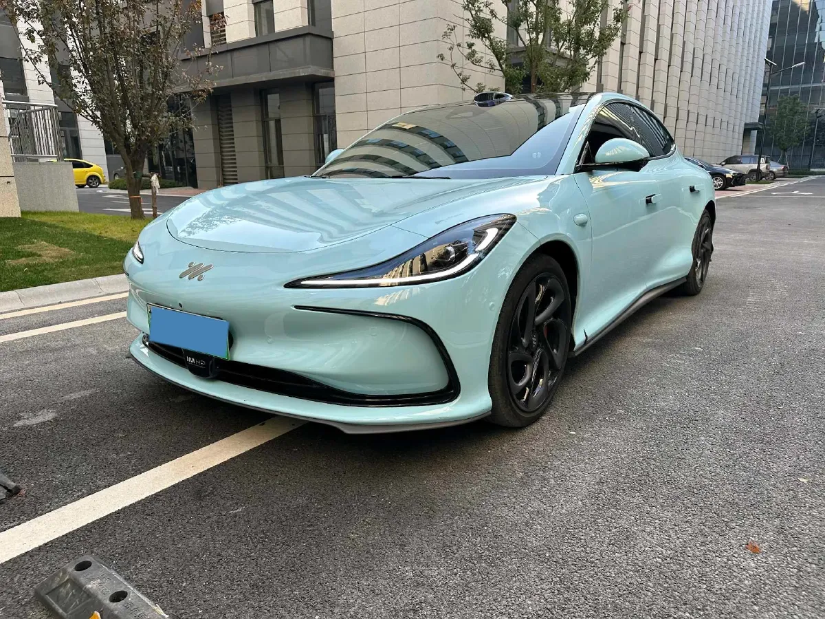 2024 IM L6 BEV 75KWH,autocango,china used car exporter,china ev exporter,chinese used car exporter,chinese used ev exporter