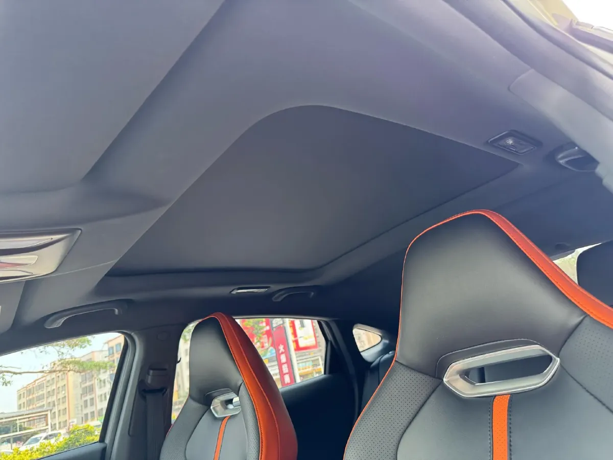 2024 ChangAn UNI-V 1.5T 188HP L4 7DCT,autocango,china used car exporter,china ev exporter,chinese used car exporter,chinese used ev exporter