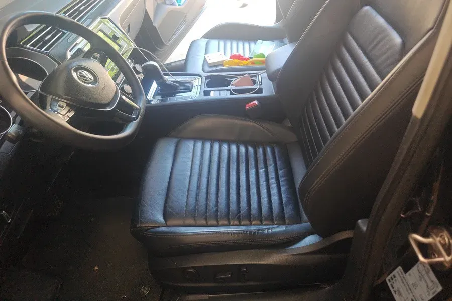 2018 Volkswagen Magotan 1.8T 180HP L4 7DCT,autocango,china used car exporter,china ev exporter,chinese used car exporter,chinese used ev exporter