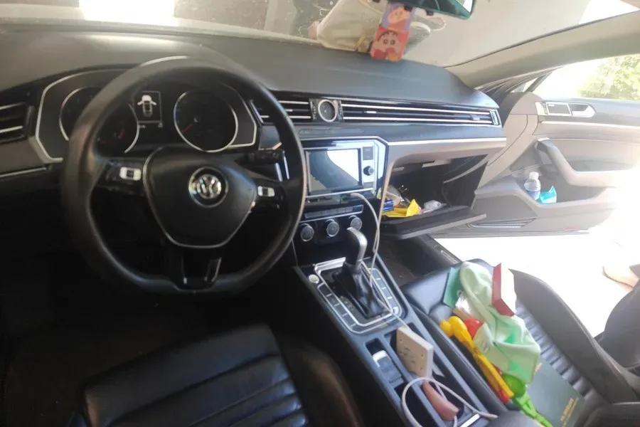 2018 Volkswagen Magotan 1.8T 180HP L4 7DCT,autocango,china used car exporter,china ev exporter,chinese used car exporter,chinese used ev exporter