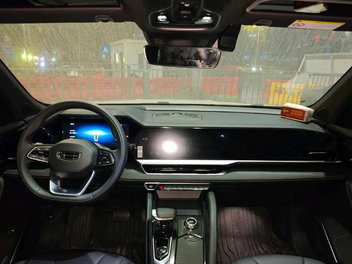 2024 Geely Monjaro 2.0T 218HP L4 7DCT,autocango,china used car exporter,china ev exporter,chinese used car exporter,chinese used ev exporter