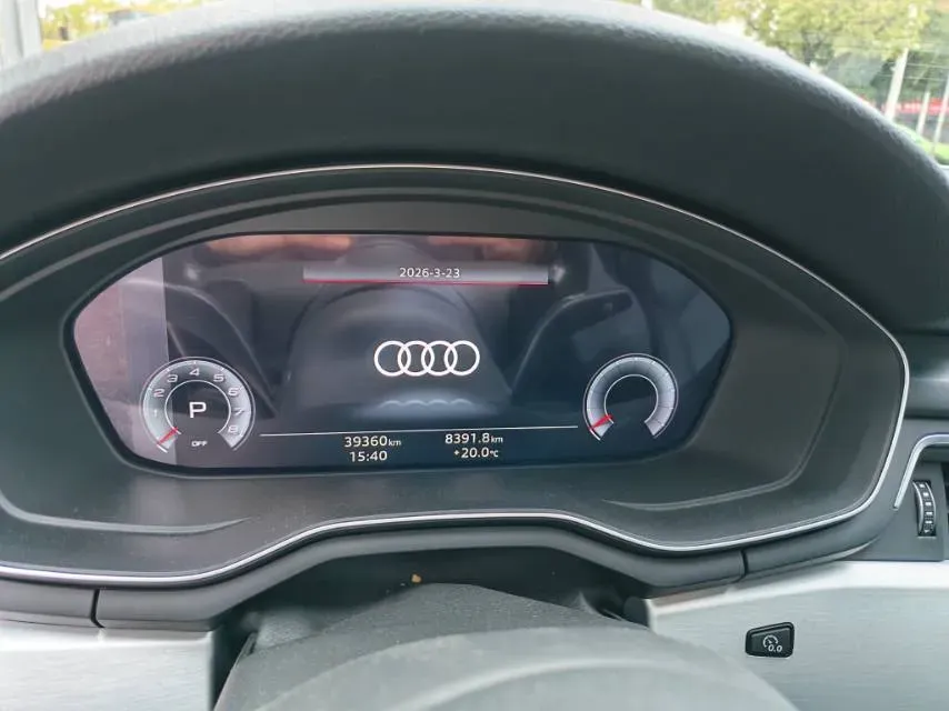 2020 Audi A4L 2.0T 190HP L4 7DCT,autocango,china used car exporter,china ev exporter,chinese used car exporter,chinese used ev exporter