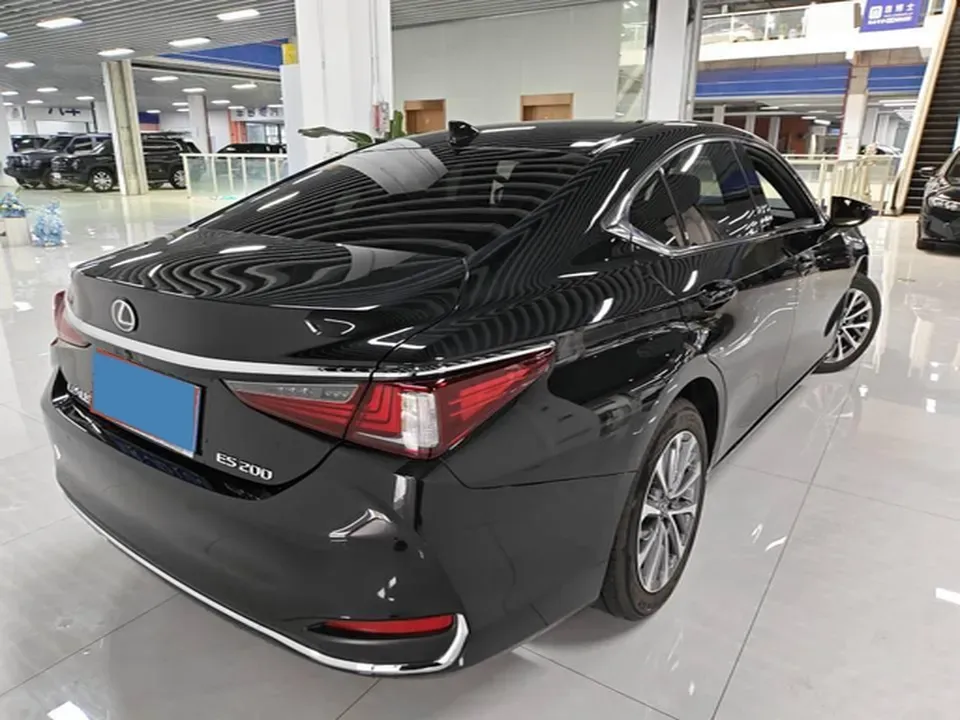 2023 Lexus ES 2.0L 173HP L4 CVT,autocango,china used car exporter,china ev exporter,chinese used car exporter,chinese used ev exporter