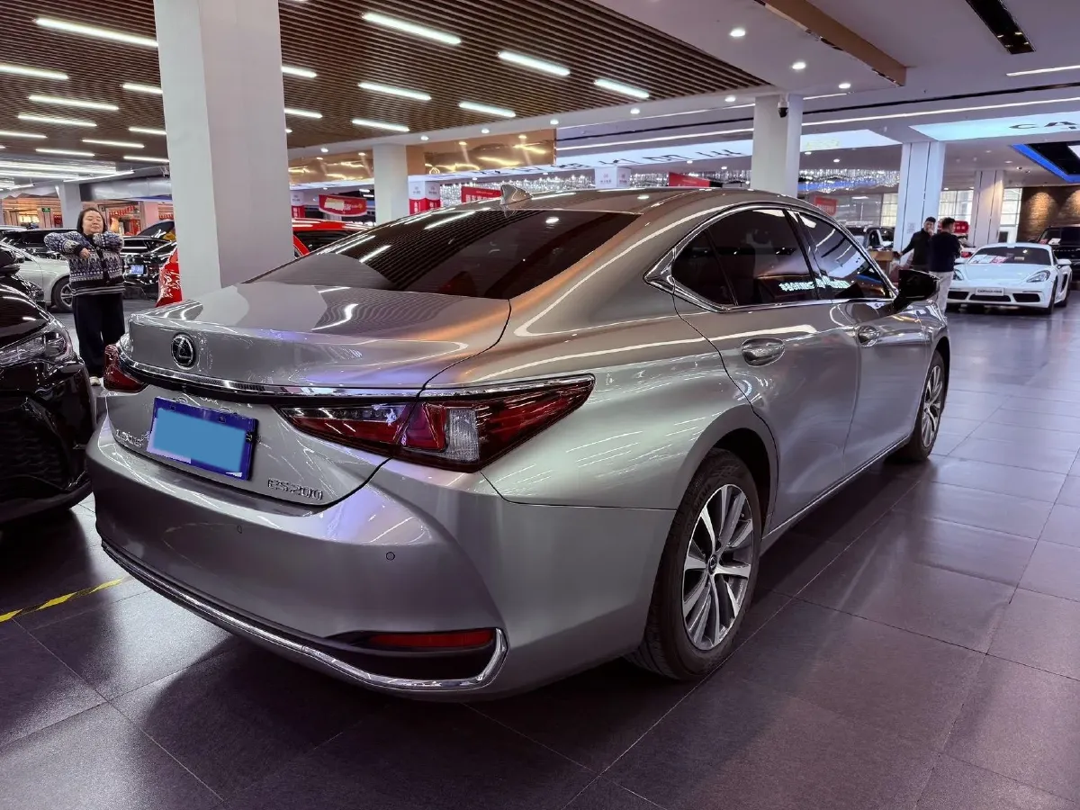 2020 Lexus ES 2.0L 173HP L4 CVT,autocango,china used car exporter,china ev exporter,chinese used car exporter,chinese used ev exporter