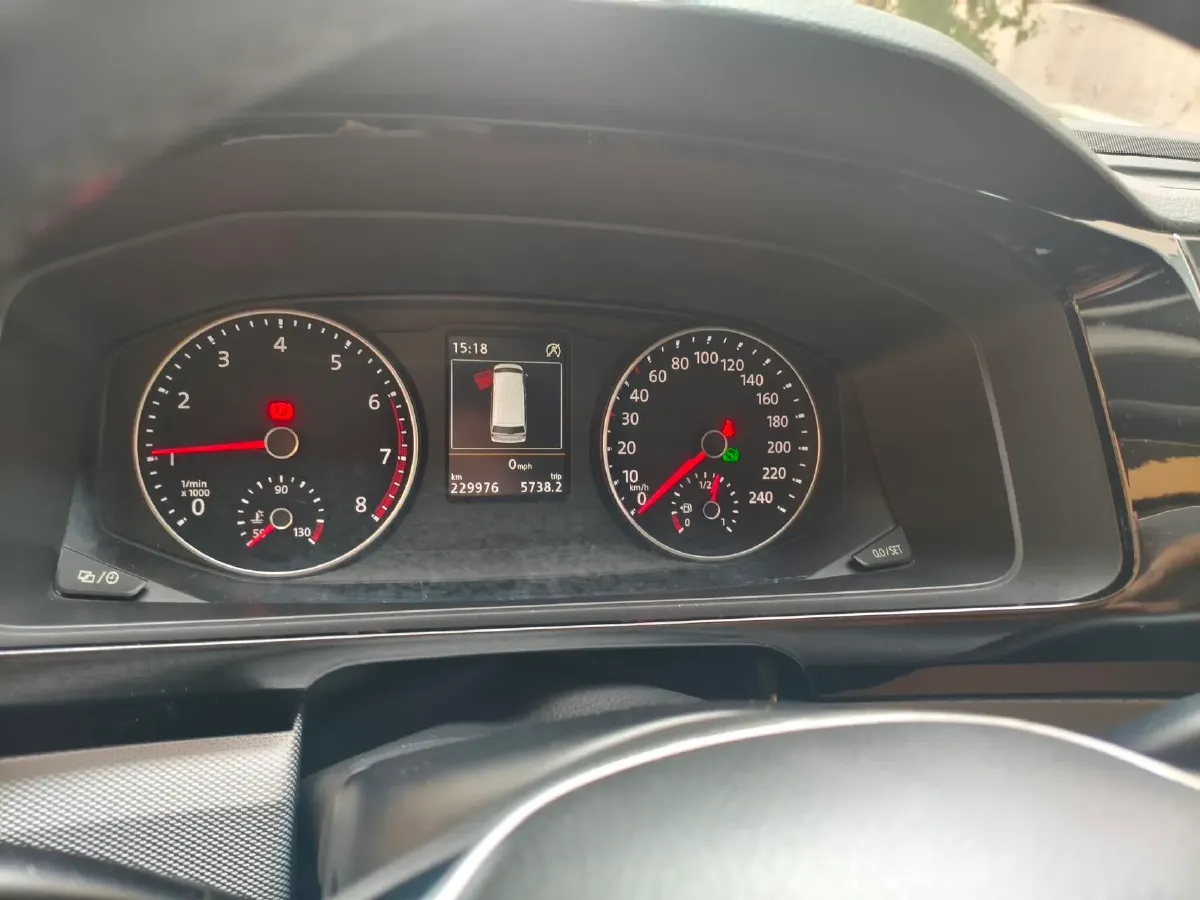 2018 Volkswagen Multivan 2.0T 204HP L4 7DCT,autocango,china used car exporter,china ev exporter,chinese used car exporter,chinese used ev exporter