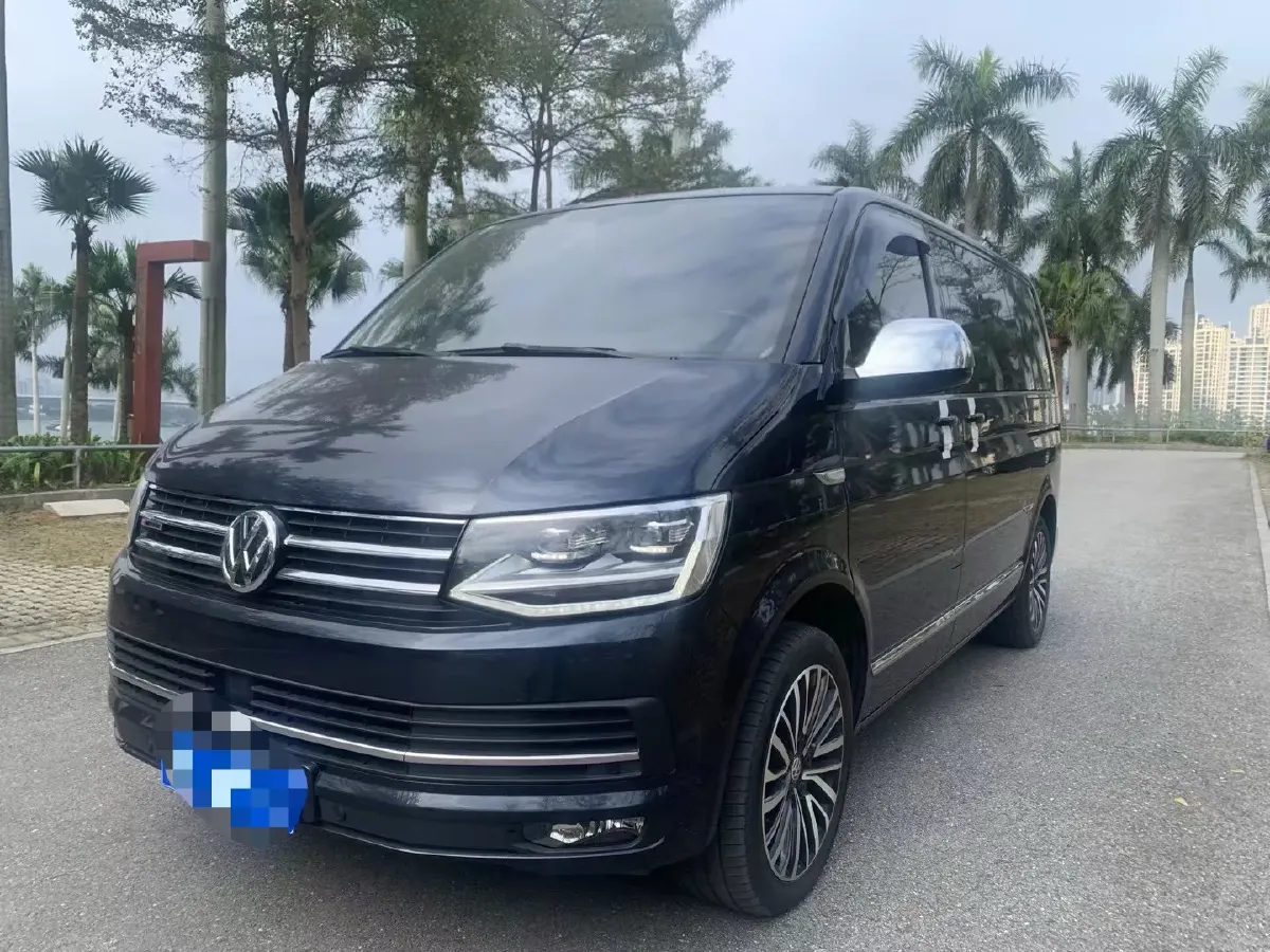 2018 Volkswagen Multivan 2.0T 204HP L4 7DCT,autocango,china used car exporter,china ev exporter,chinese used car exporter,chinese used ev exporter