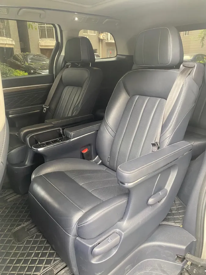 2020 GAC Trumpchi M8 2.0T 252HP L4 8AT,autocango,china used car exporter,china ev exporter,chinese used car exporter,chinese used ev exporter