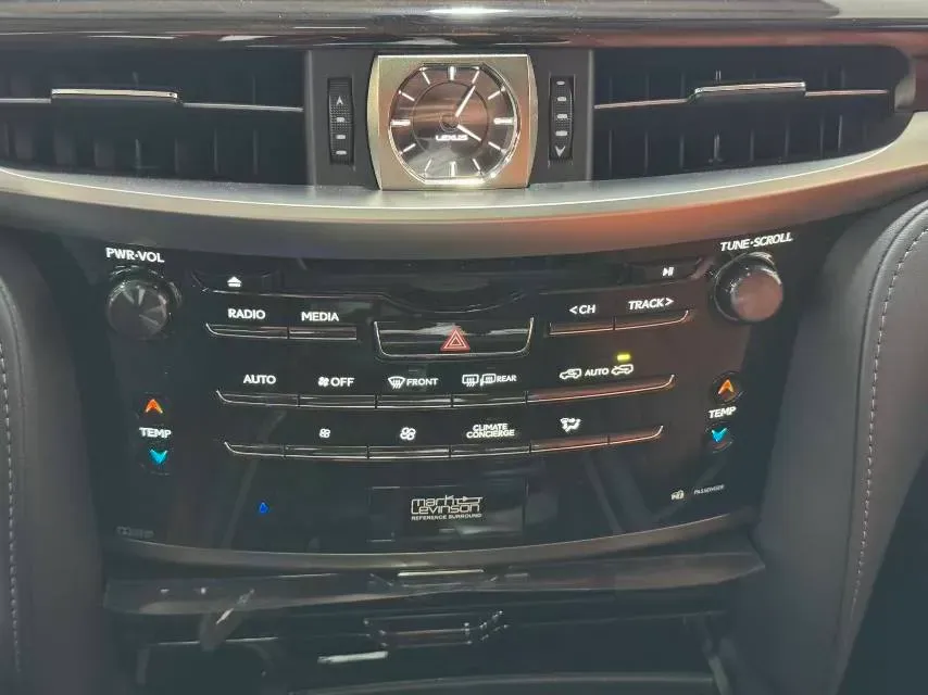 2019 Lexus LX 5.7L 367HP V8 8AT,autocango,china used car exporter,china ev exporter,chinese used car exporter,chinese used ev exporter