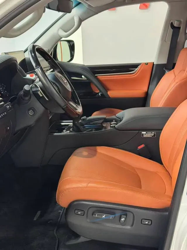 2019 Lexus LX 5.7L 367HP V8 8AT,autocango,china used car exporter,china ev exporter,chinese used car exporter,chinese used ev exporter