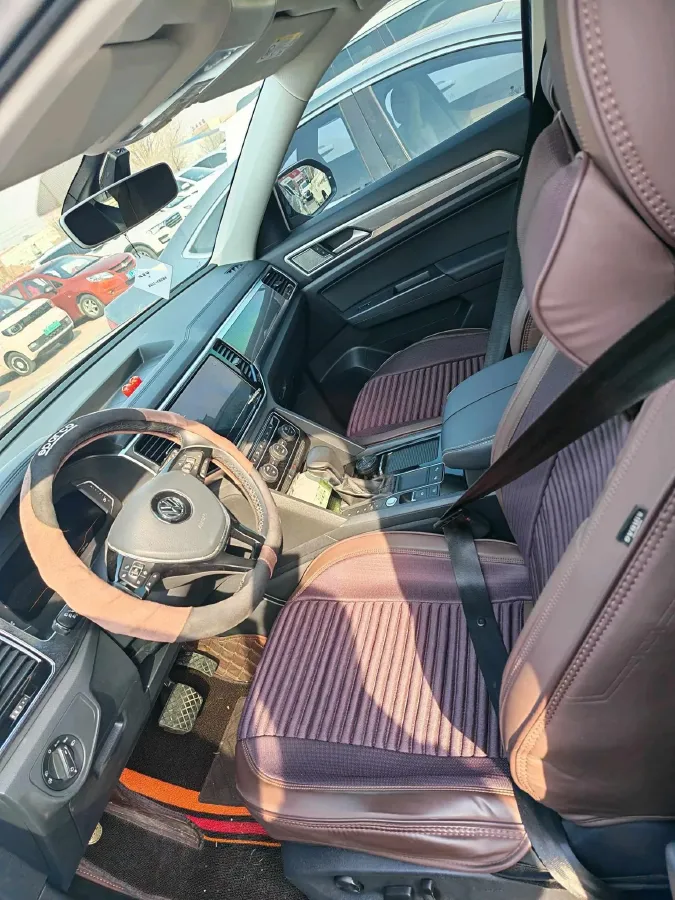 2019 Volkswagen Teramont 2.0T 186HP L4 7DCT,autocango,china used car exporter,china ev exporter,chinese used car exporter,chinese used ev exporter