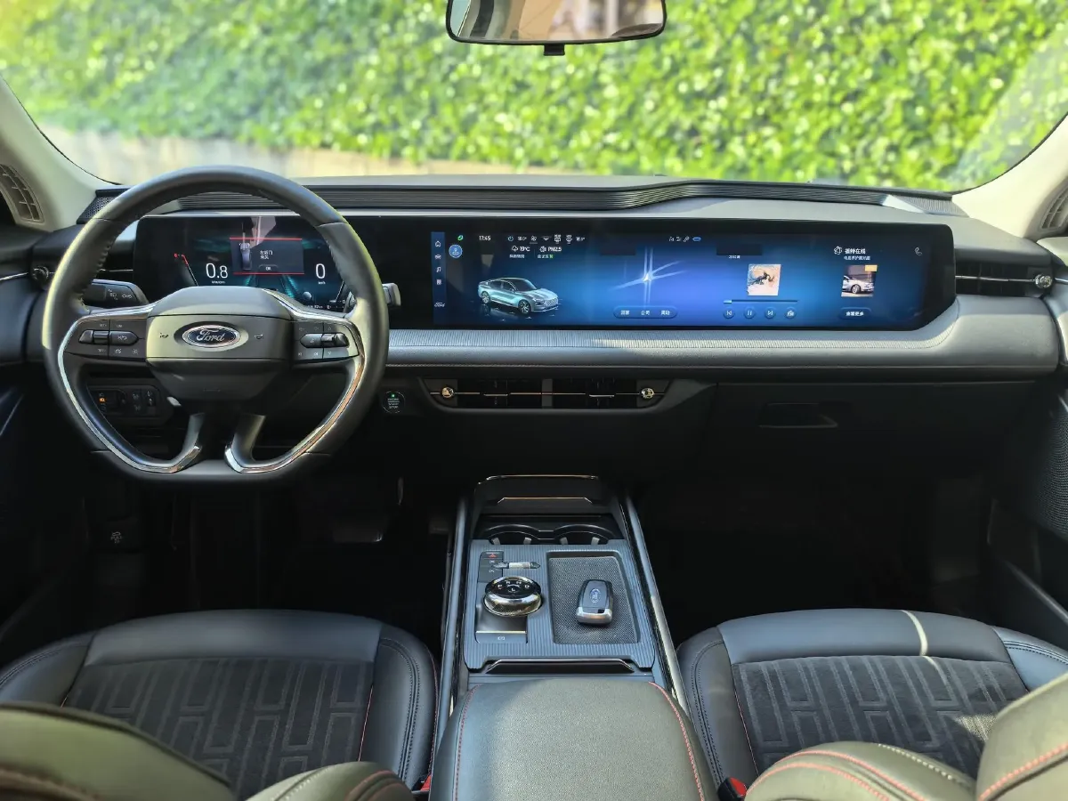 2022 Ford Mondeo 2.0T 238HP L4 8AT,autocango,china used car exporter,china ev exporter,chinese used car exporter,chinese used ev exporter