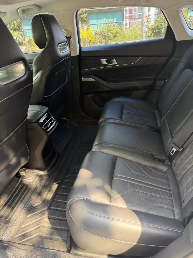 2023 ChangAn UNI-K 2.0T 233HP L4 8AT,autocango,china used car exporter,china ev exporter,chinese used car exporter,chinese used ev exporter